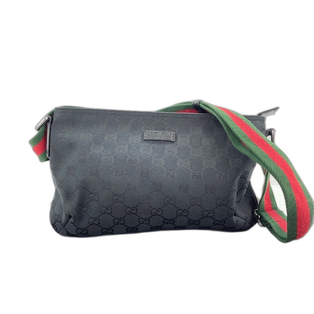 GUCCI Authentic Black Shoulder Bag